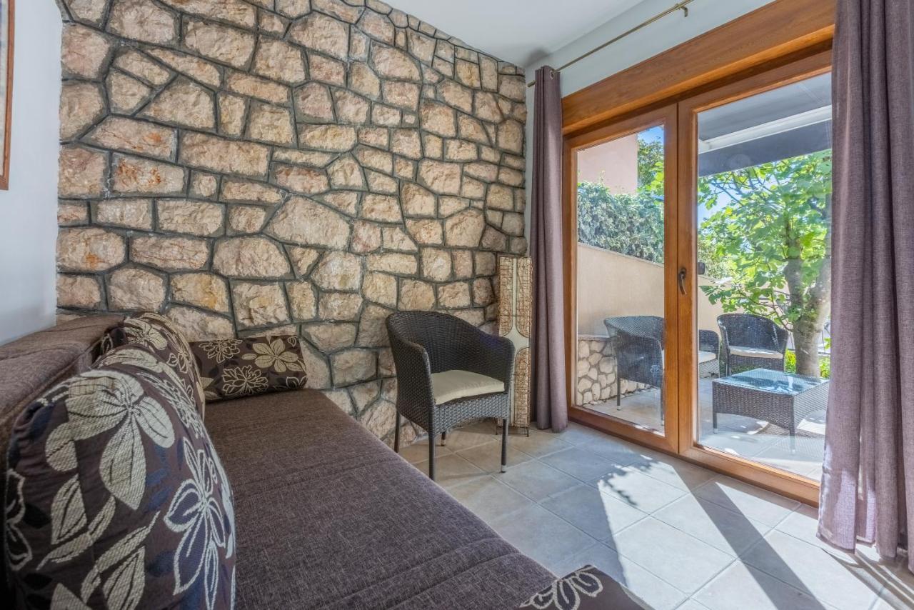 Apartmani Anita Dramalj Bagian luar foto
